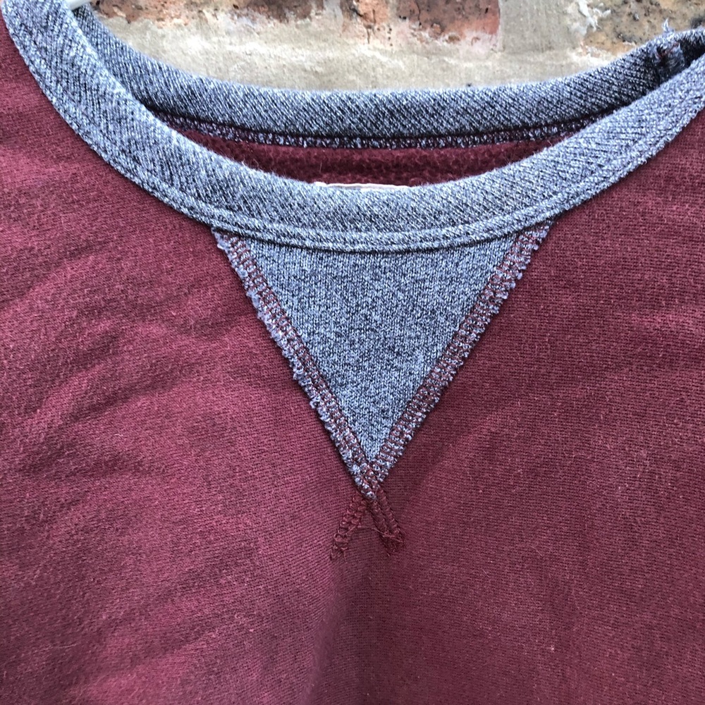 🤡SOLD Vintage Champion Sweatshirt 🌍HP🌏 - Picture 2 of 7